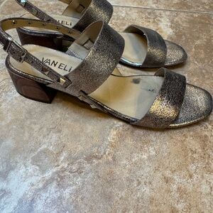 Vaneli Women's Shimmering Gold Heels